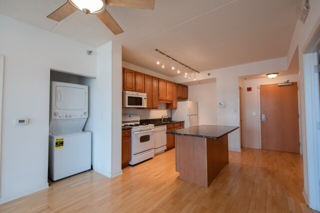 Photo - 1250 S Indiana Ave Apartment