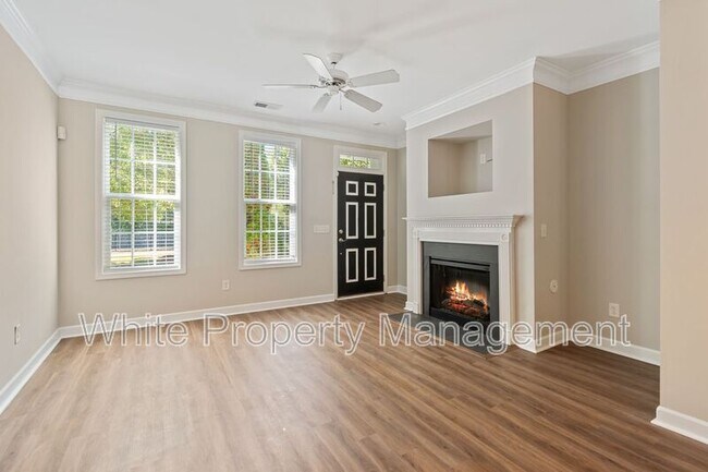 Foto del edificio - 9710 Longstone Ln