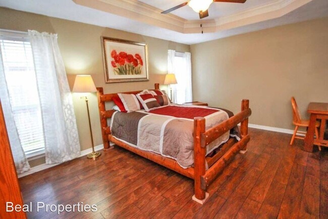 Foto del edificio - 3 br, 2 bath House - 8415 Lauren Dr.