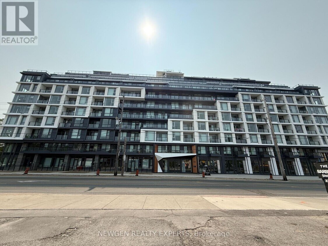 Photo principale - 556-556 Marlee Ave