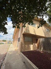 Building Photo - 2601 N Kentucky Ave