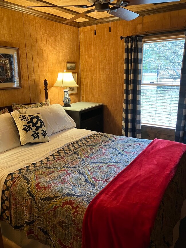 Dormitorio de la reina - 432 Apache Rd