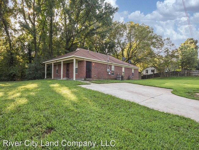 Building Photo - 3015 Frayser-Raleigh Rd