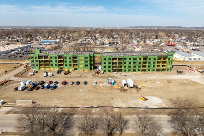 Building Photo - TreeHouse