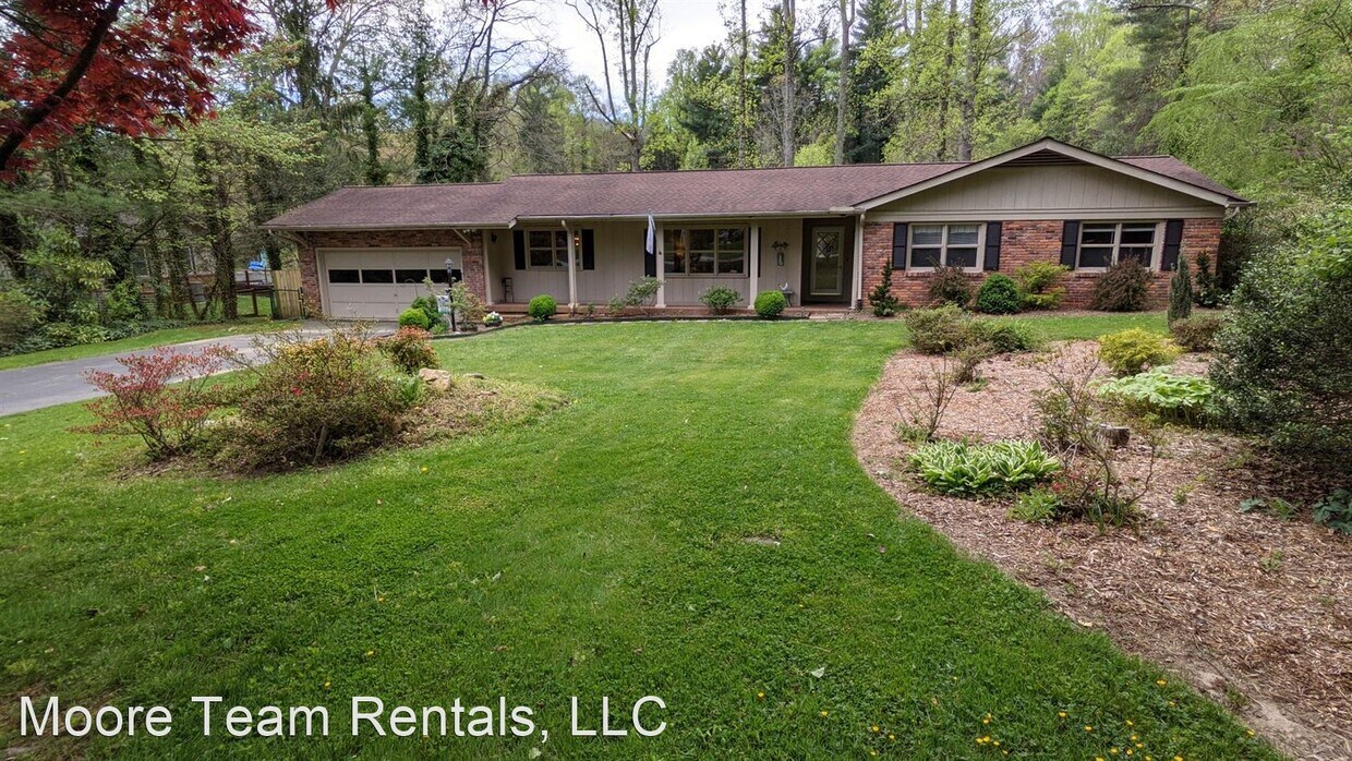 Foto principal - 3 br, 2 bath House - 2661 Seminole Dr