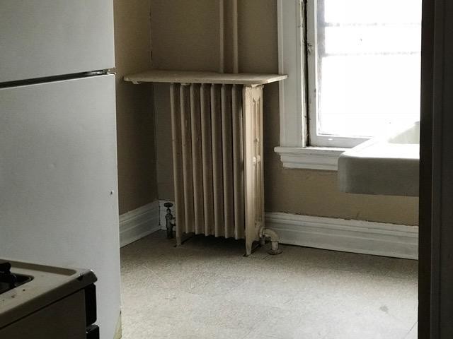 Building Photo - 1006 Miller St, Apt., #2
