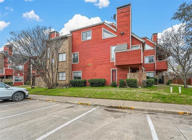 Building Photo - 9825 Walnut St