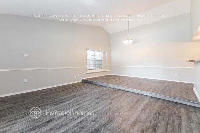 Building Photo - 421 Kingsbridge Dr