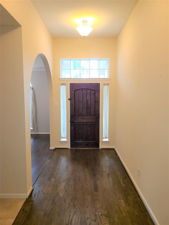 Building Photo - 9630 Green Valley Ln
