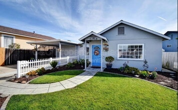 Building Photo - 1680 Vallejo St