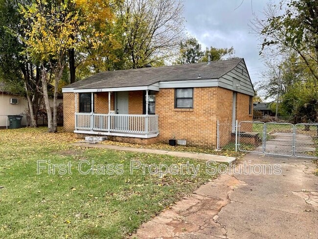 Photo - 3712 SE 15th St House