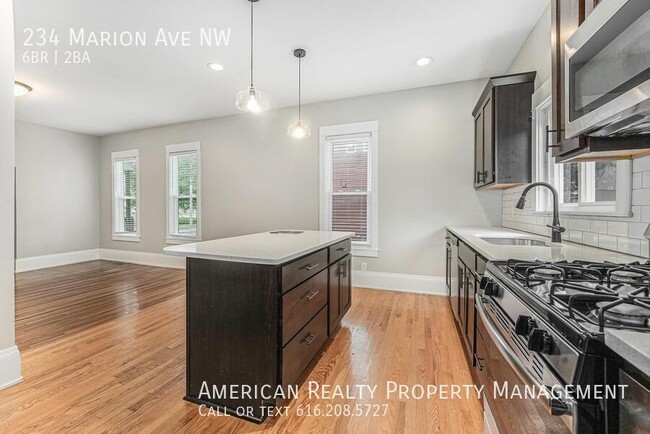 Foto del edificio - 234 Marion Ave NW