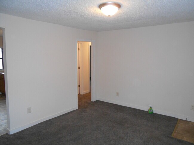 Foto del edificio - 3893 E Roseberry St