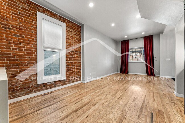 Foto del edificio - Gorgeous Home with Washer/Dryer and AC