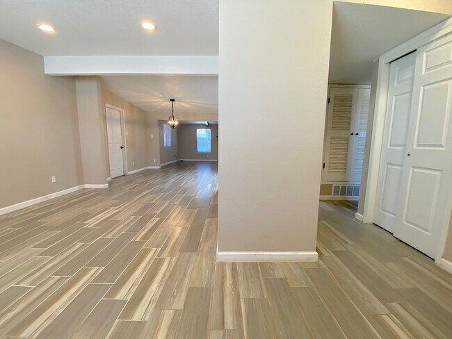 Foto del edificio - Northeast El Paso 3 bed with Refrig A/C
