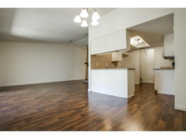 Building Photo - 2108 Richland Dr