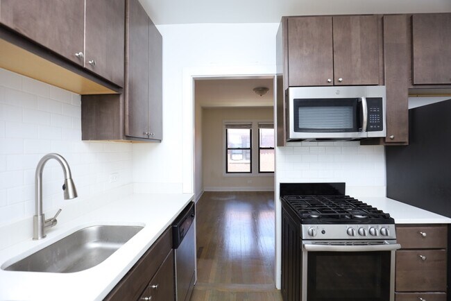Foto del edificio - 2639 N Spaulding Ave