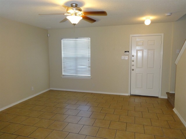 Foto del edificio - 4906 Ancient Elm