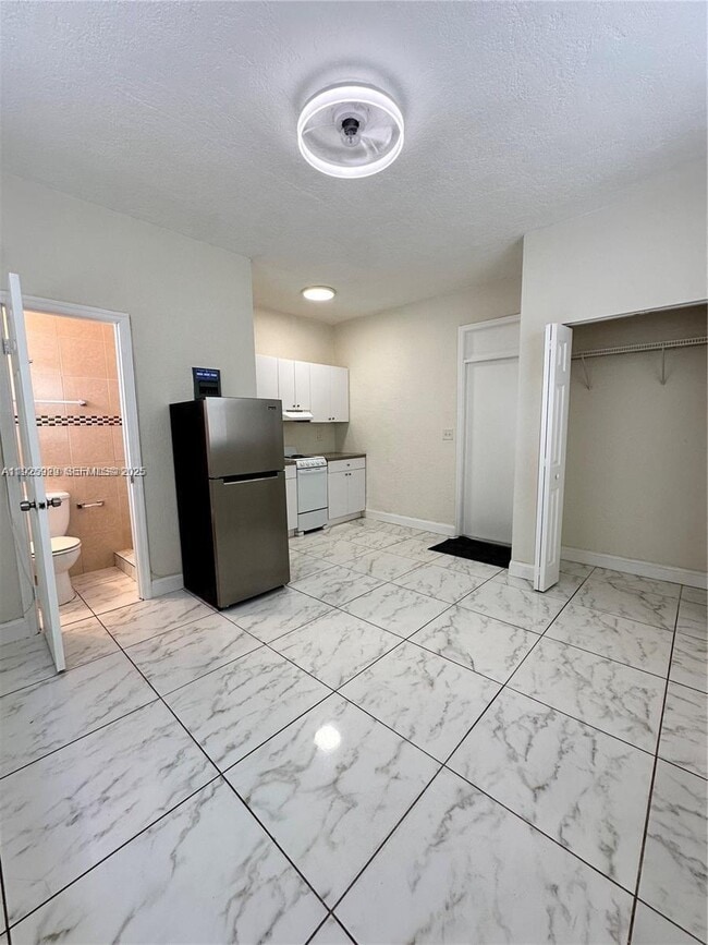 Foto del edificio - 912 NW 9th Ave