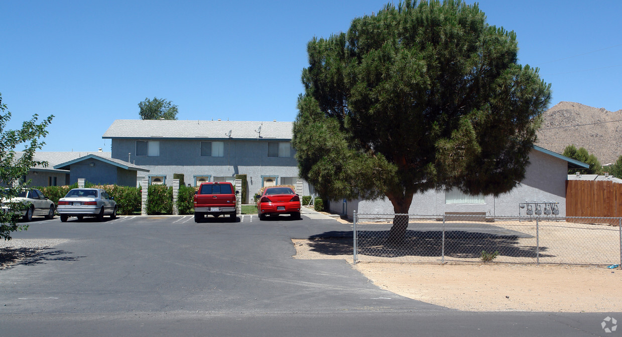 Primary Photo - 20450 Zuni Rd
