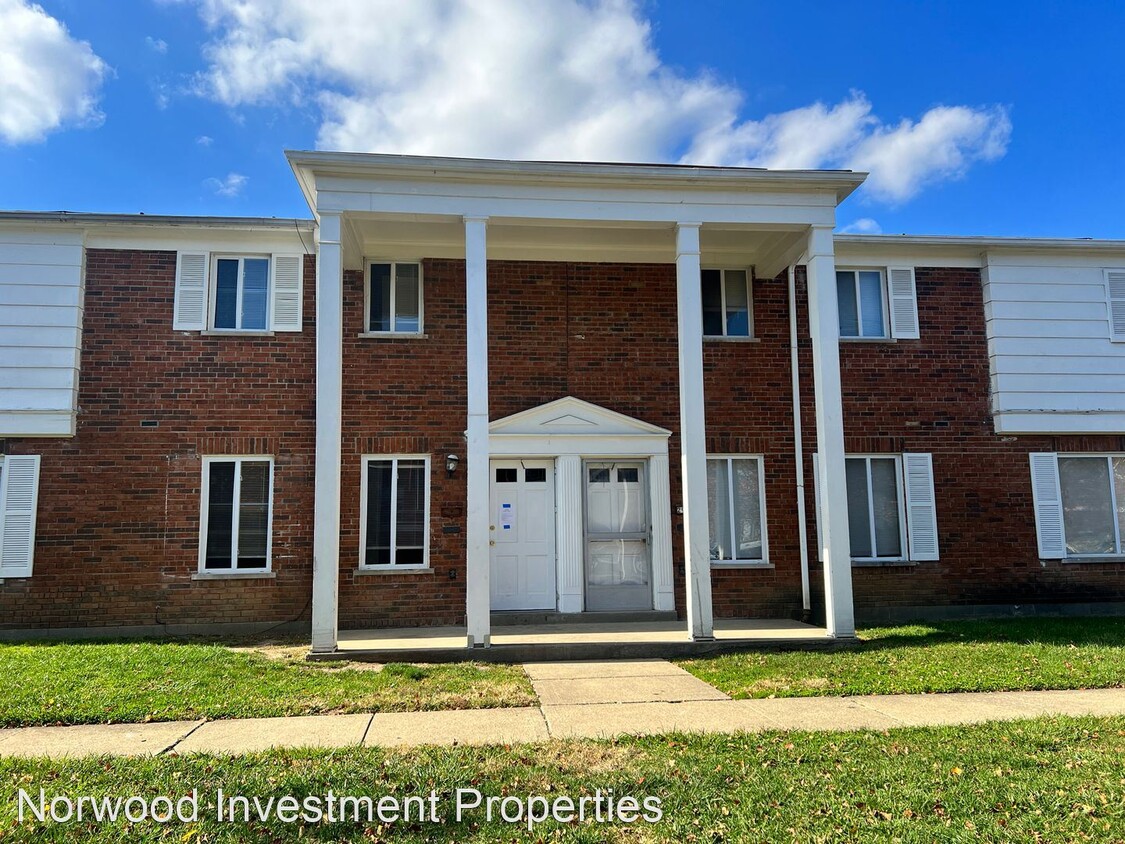 Primary Photo - 3 br, 1 bath House - 2979 Fourtowers Drive