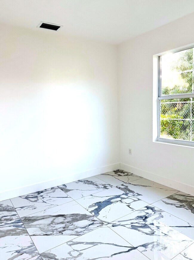 Foto del edificio - 11870 SW 220th St