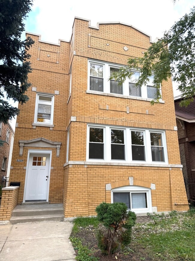 Building Photo - 5359 W Potomac Ave Building Photo - 5359 W Potomac Ave