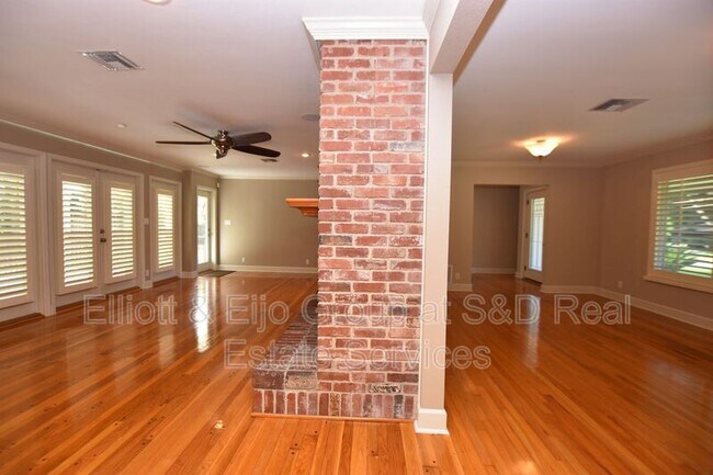 Building Photo - 2626 Nevada Rd