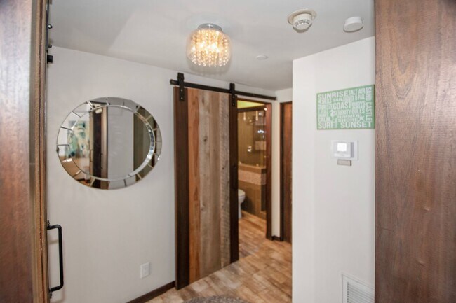 Foto del edificio - 1810 Avenida Del Mundo