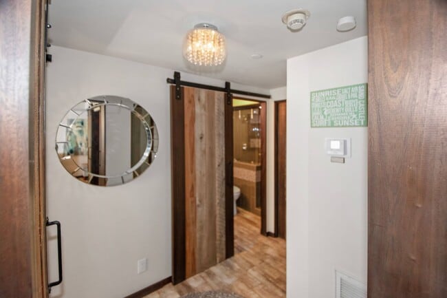 Building Photo - 1810 Avenida Del Mundo