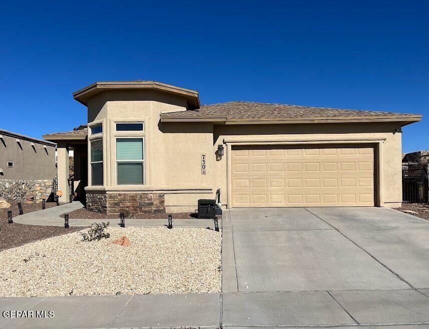 Foto principal - 7301 Kiowa Creek Dr