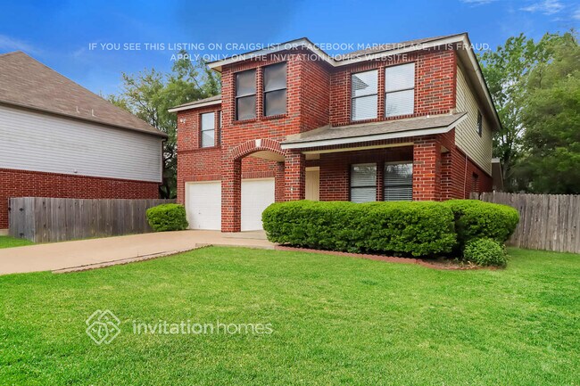 Foto del edificio - 1405 Comfort St