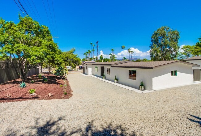 Building Photo - Charming & Upgraded San Marcos Home with P...
