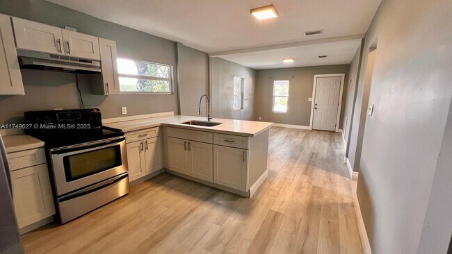 Foto del edificio - 2260 NW 91st St