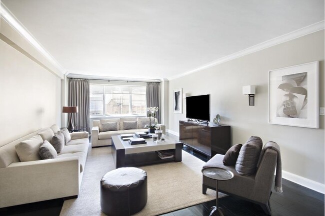 Building Photo - 215 East 68th Street