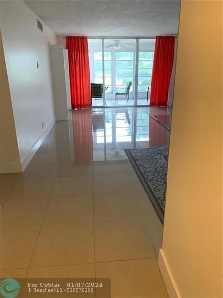 Foto del edificio - 2901 S Palm Aire Dr