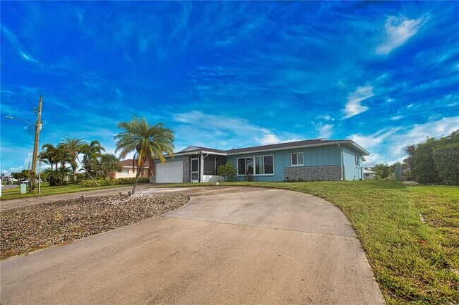 Building Photo - 1325 Cambridge Dr