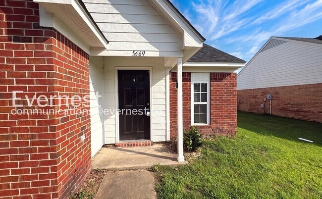 Foto del edificio - 5669 Kaitlyn Dr W