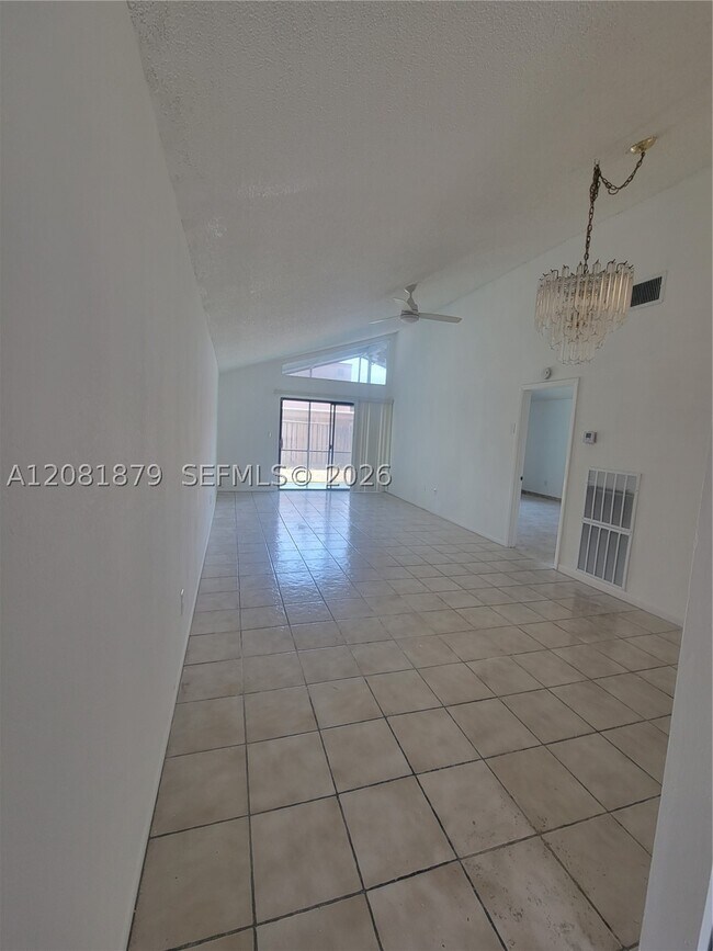 Building Photo - 1724 NW 73rd Ave