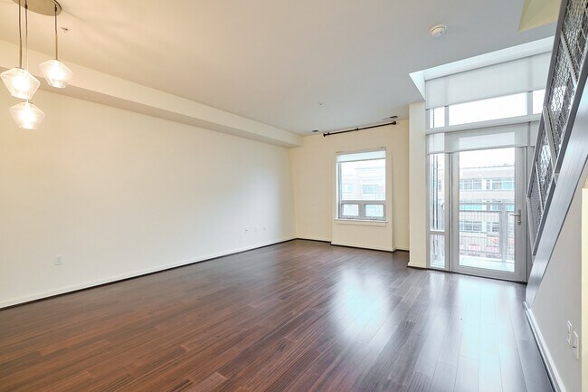 Foto del edificio - 6500 America Blvd