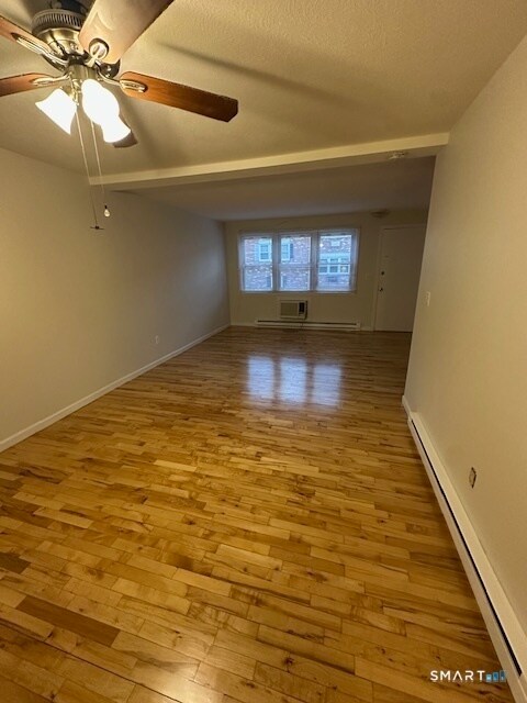 Foto del edificio - 53 Hiltbrand Rd