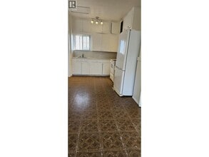 Building Photo - 317 Marmont St