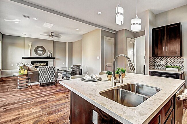 Building Photo - 4849 Benning Dr