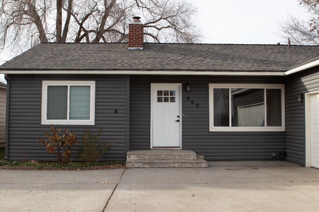 Foto del edificio - 945 N 7th E St