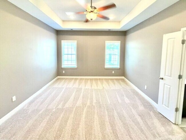 Foto del edificio - Now Leasing a 5-bedroom 3 bath home in Olive Branch. Available Now!