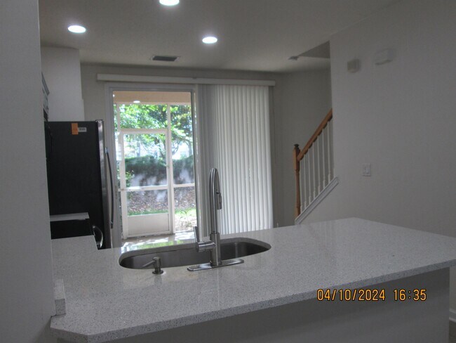 Foto del edificio - 8086 Summer Bay Ct