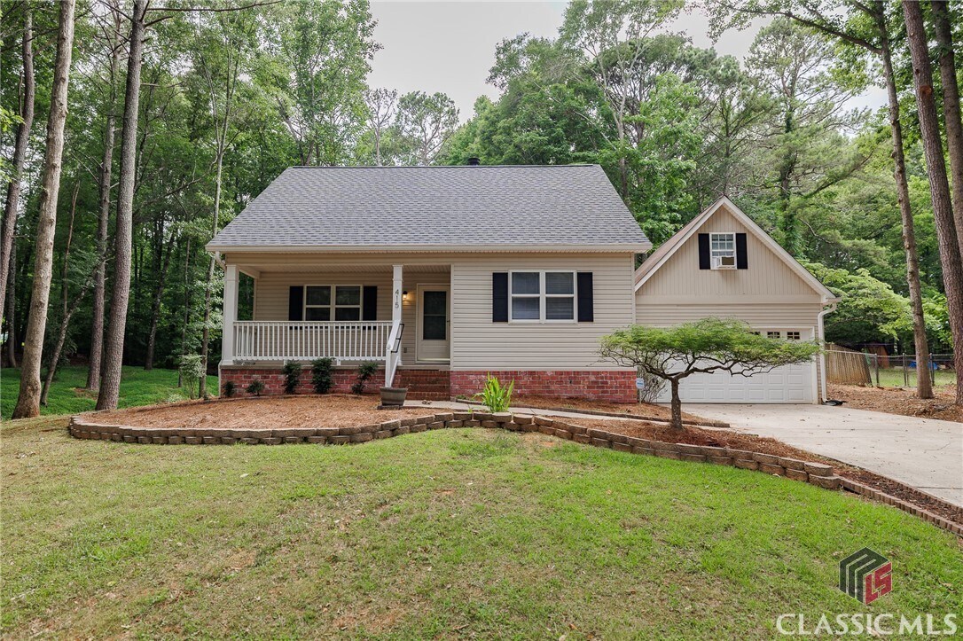 Foto principal - 415 Providence Rd