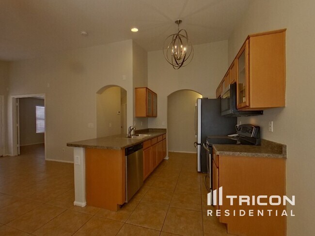 Building Photo - 21308 Howell Dr