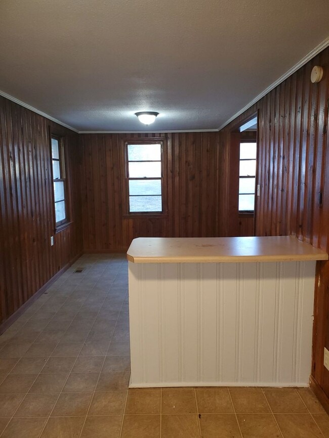 Building Photo - 507 Poplar St