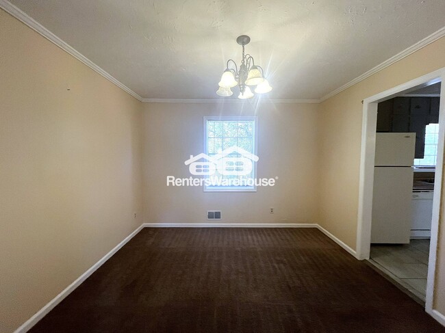 Building Photo - 3575 Leisure Ln